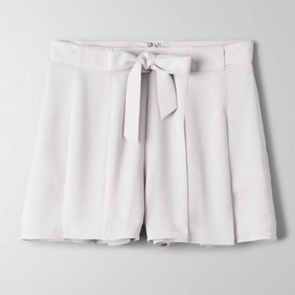 Aritzia Sunday Best | EUC High Waisted Flowy Westley Shorts in Lavender Size 4 - Picture 9 of 9